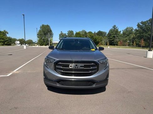 Used 2020 GMC Terrain SLE w/ Driver Convenience Package FWD image 8