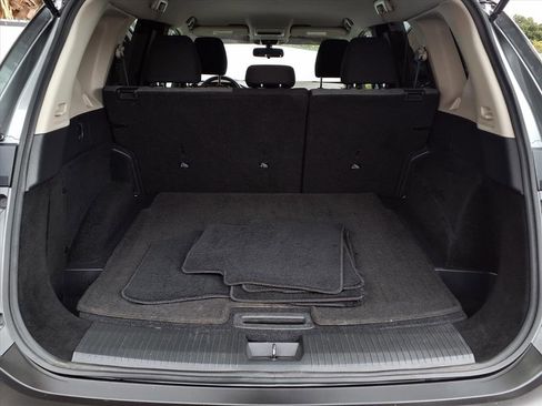 Used 2021 Nissan Rogue S image 20