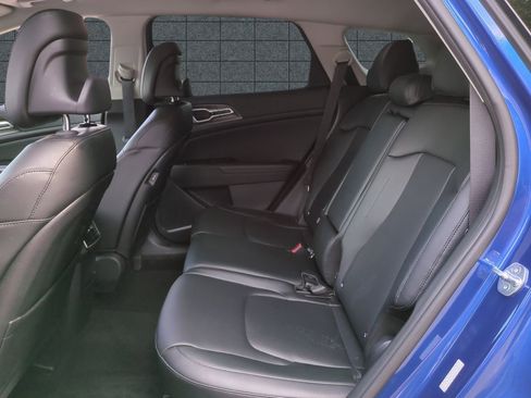 Certified 2024 Kia Sportage EX image 14