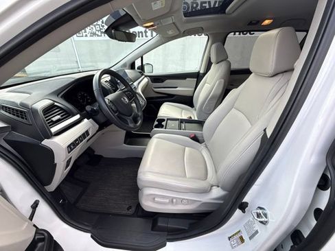 Certified 2025 Honda Odyssey EX-L image 16