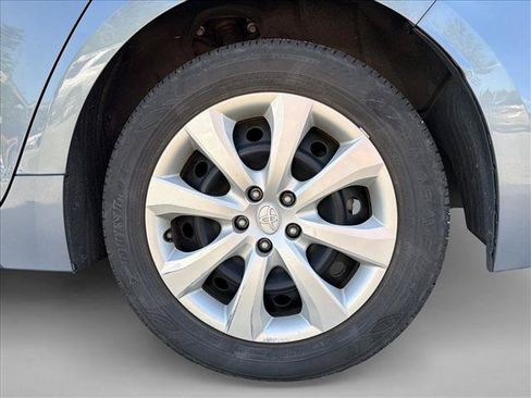 Used 2024 Toyota Corolla LE FWD image 8