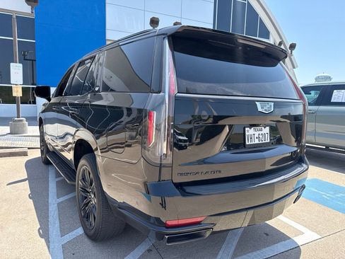 Used 2022 Cadillac Escalade Sport RWD image 9