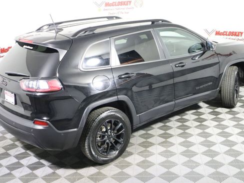 Used 2023 Jeep Cherokee Altitude Lux image 7