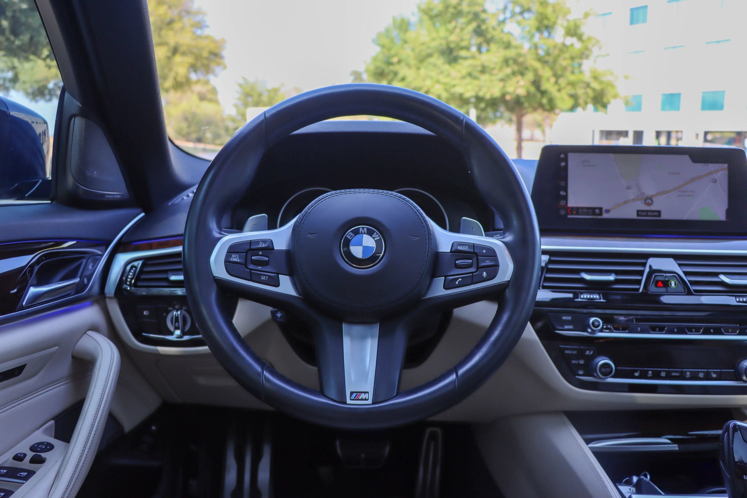 Used 2018 BMW 530e w/ M Sport Package 2 RWD image 28