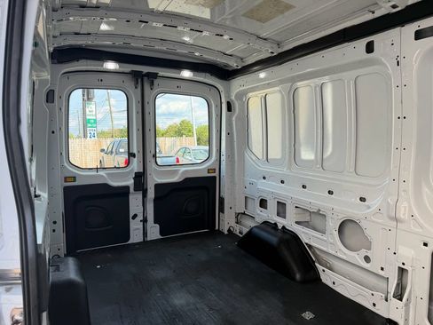 Used 2023 Ford Transit 250 Medium Roof w/ Load Area Protection Package RWD image 32
