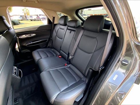 Used 2025 Genesis GV70 2.5T AWD/4WD image 20