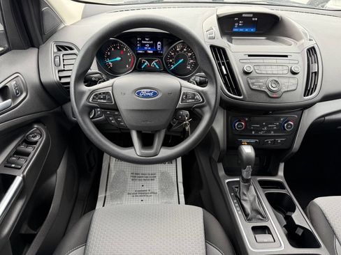 Used 2017 Ford Escape SE FWD image 15