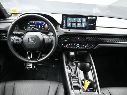 Used 2025 Honda Accord Sport image 20
