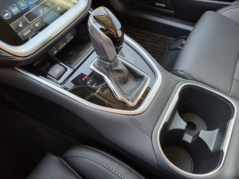 Certified 2025 Subaru Outback Limited image 14