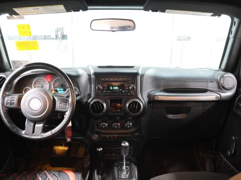 Used 2017 Jeep Wrangler Unlimited Sport w/ Connectivity Group image 17