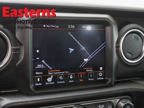 Used 2022 Jeep Wrangler Unlimited Sahara w/ Cold Weather Group image 19