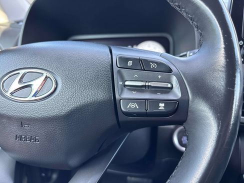 Used 2022 Hyundai Kona Limited AWD/4WD image 20