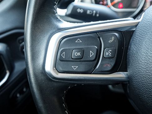 Used 2022 Jeep Wrangler Unlimited Sahara image 19