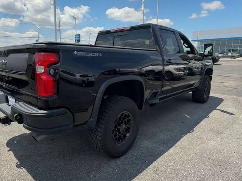 Used 2024 Chevrolet Silverado 2500 ZR2 w/ ZR2 Bison Edition AWD/4WD image 8
