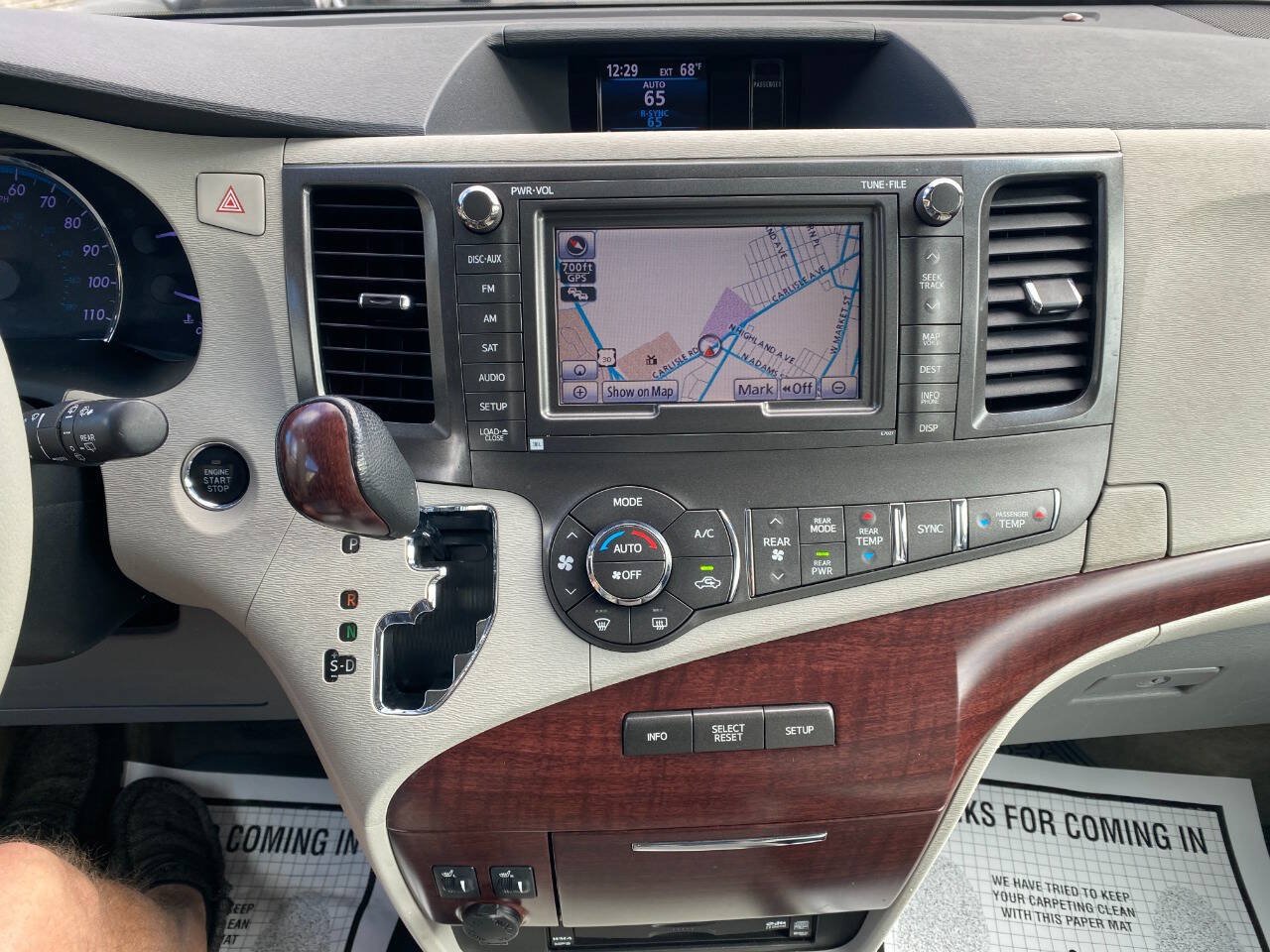 Used 2012 Toyota Sienna Limited w/ Premium Pkg AWD/4WD image 15