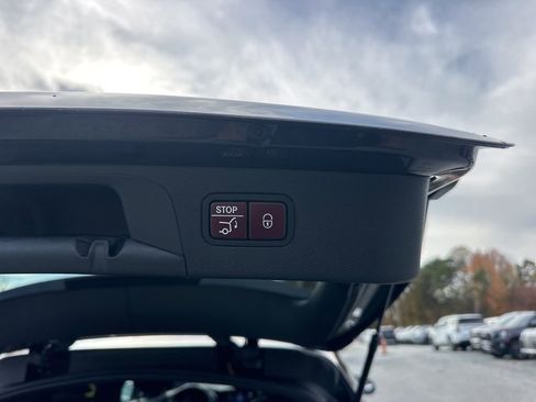 Used 2022 Mercedes-Benz GLC 300 4MATIC image 28