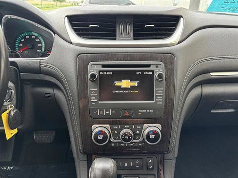 Used 2017 Chevrolet Traverse LT AWD/4WD image 9