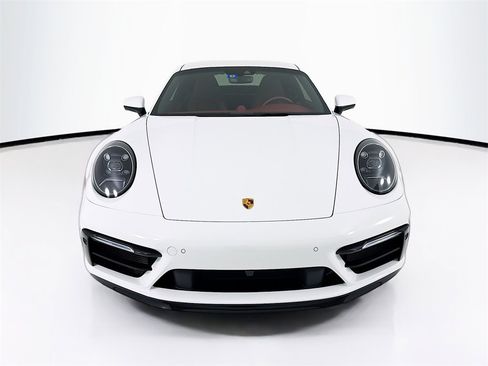Used 2022 Porsche 911 Carrera image 6