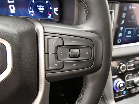 Used 2023 GMC Yukon XL Denali AWD/4WD image 21