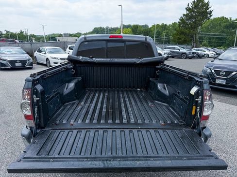 Used 2013 Toyota Tacoma 4x4 Double Cab w/ SR5 Pkg image 8