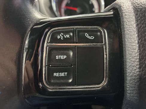 Used 2017 Dodge Grand Caravan SXT image 20