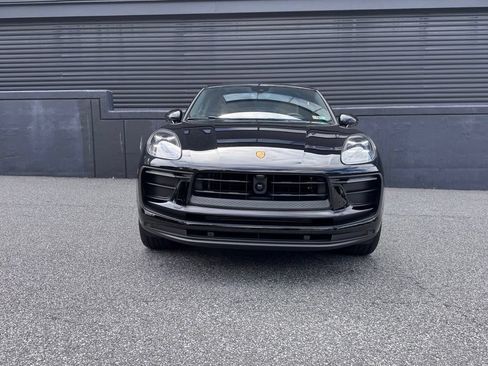Certified 2026 Porsche Macan AWD/4WD image 13