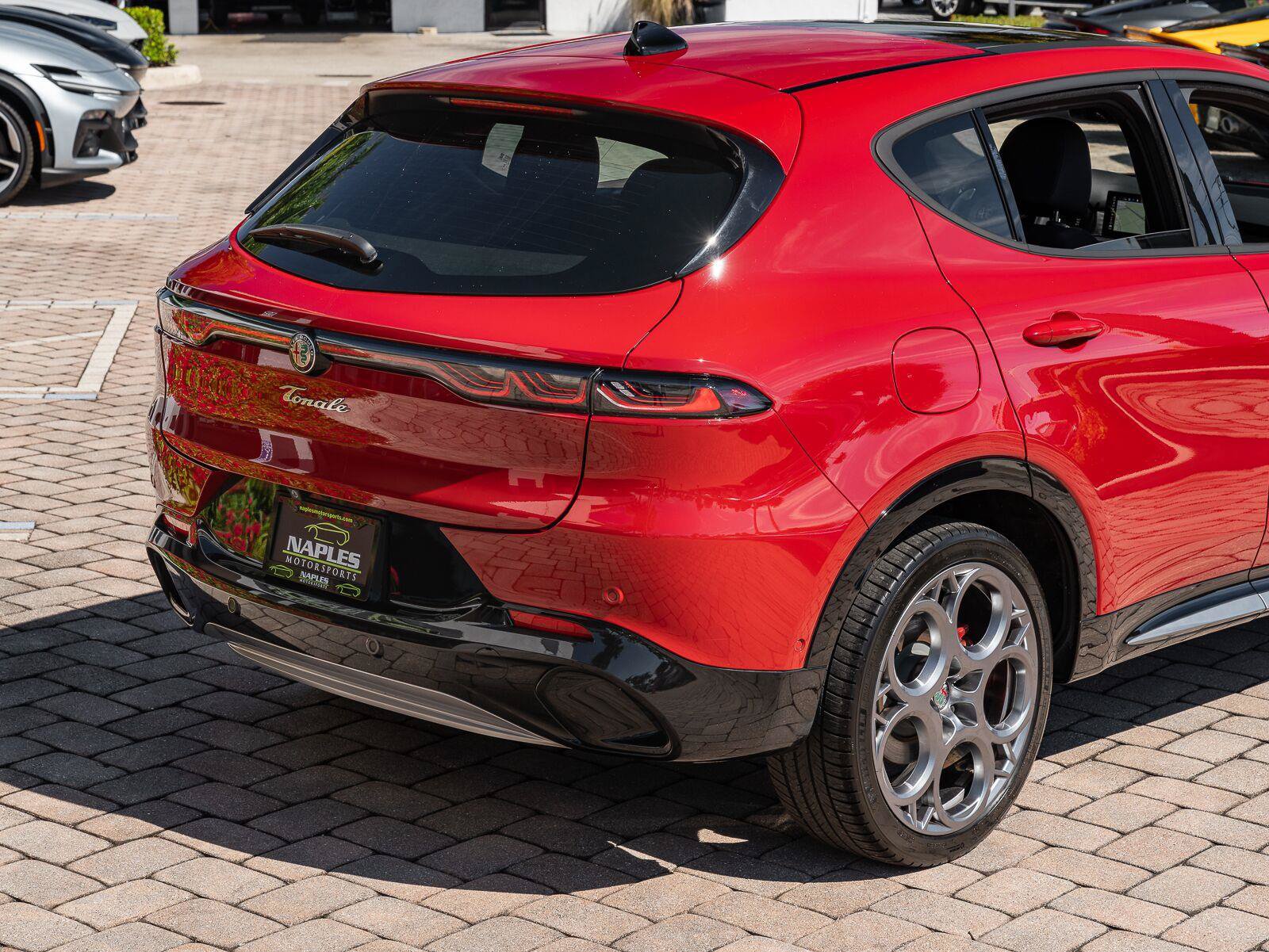 Used 2024 Alfa Romeo Tonale Ti AWD/4WD image 32