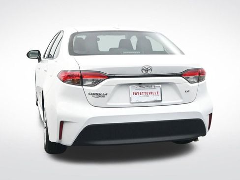 Used 2024 Toyota Corolla LE image 9