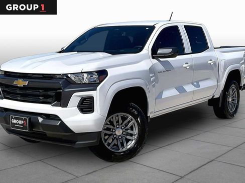 Used 2026 Chevrolet Colorado LT RWD image 1