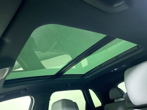 Certified 2025 Audi Q3 2.0T Premium w/ Convenience Package image 18