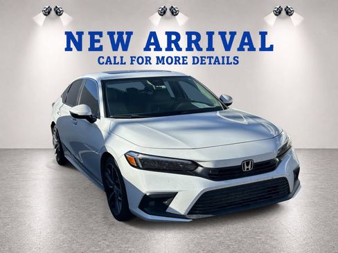 Used 2022 Honda Civic Touring image 5