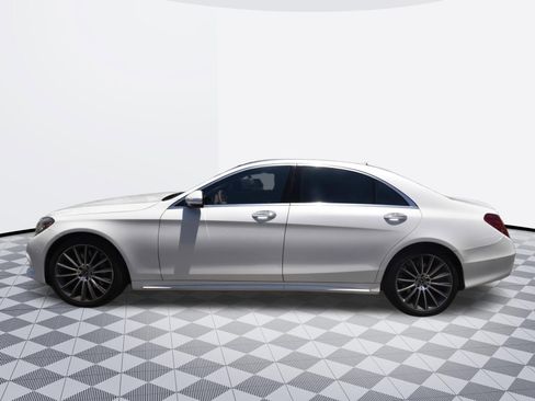 Used 2017 Mercedes-Benz S 550 Sedan image 4