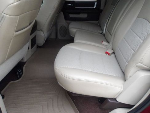 Used 2018 RAM 1500 Lone Star image 17