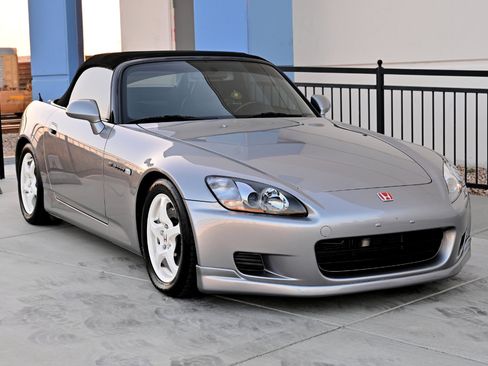 Used 2001 Honda S2000 image 13