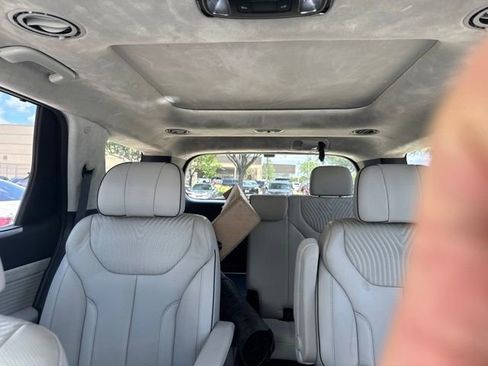 Used 2023 Hyundai Palisade Calligraphy AWD/4WD image 8