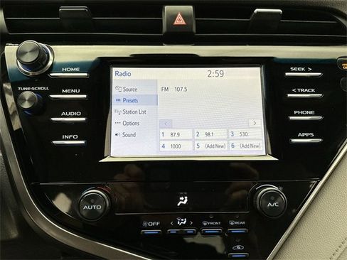 Used 2018 Toyota Camry LE image 16