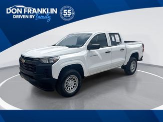 Used 2024 Chevrolet Colorado W/T video 1