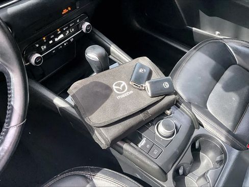 Used 2021 MAZDA CX-5 Touring w/ Touring Preferred SV Package FWD image 14