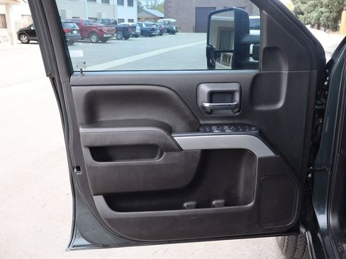 Used 2018 Chevrolet Silverado 2500 LT w/ Z71 Package, Off-Road AWD/4WD image 23