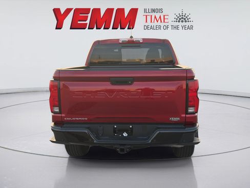 Used 2024 Chevrolet Colorado Z71 w/ Z71 Convenience Package 2 AWD/4WD image 7