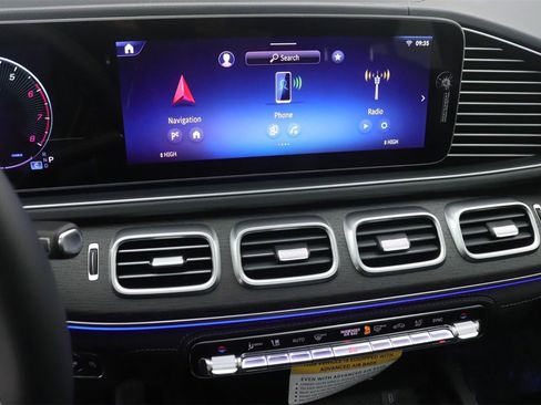 New 2026 Mercedes-Benz GLE 450 4MATIC Coupe image 6