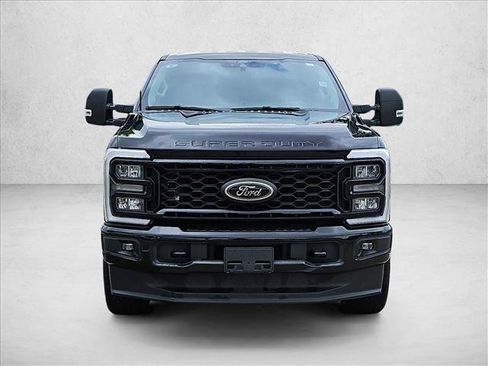 Used 2026 Ford F250 XLT w/ XLT Premium Package AWD/4WD image 2