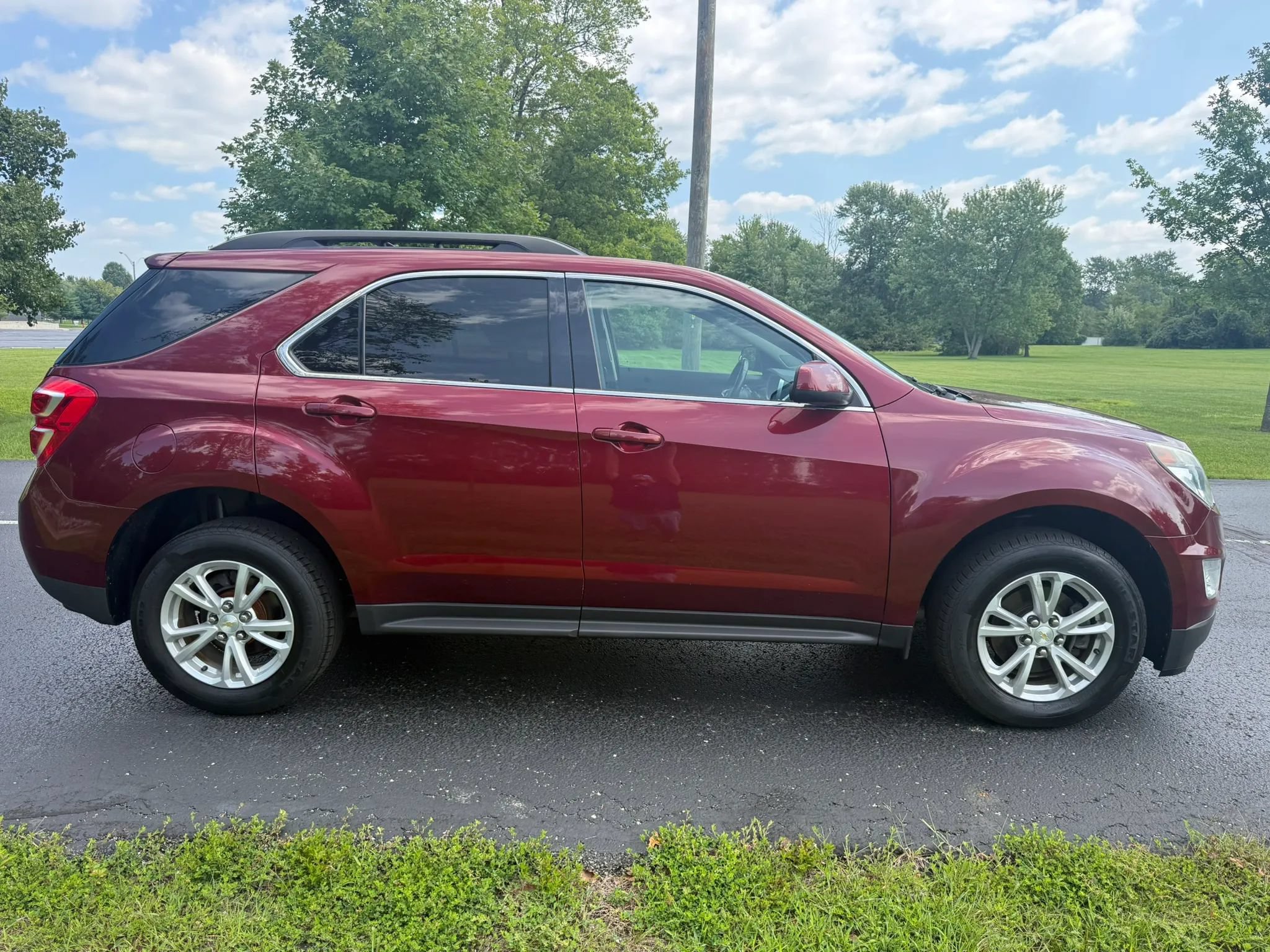 Used 2017 Chevrolet Equinox LT w/ Convenience Package FWD image 5