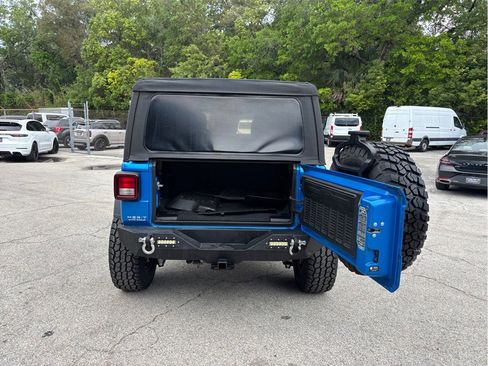 Used 2021 Jeep Wrangler Unlimited Willys AWD/4WD image 34