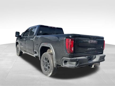 Used 2021 GMC Sierra 3500 Denali w/ Denali Black Diamond Edition image 3