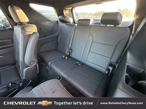 New 2026 Chevrolet Traverse LT w/ Driver Confidence Package image 25