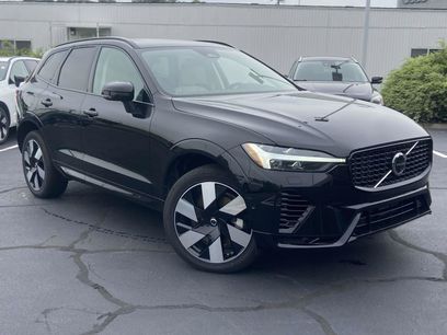 New 2025 Volvo XC60 T8 Plus w/ Protection Package Premier