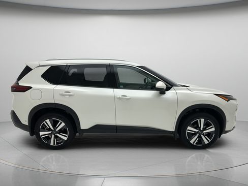 Used 2023 Nissan Rogue SL w/ SL Premium Package AWD/4WD image 4