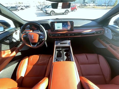 New 2026 Lincoln Aviator Reserve image 15