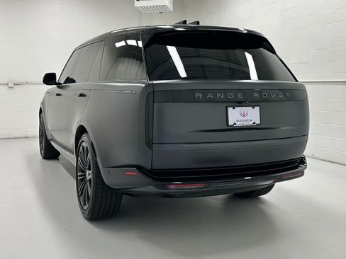 Used 2023 Land Rover Range Rover Long Wheelbase SE AWD/4WD image 8